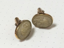 カメオのピアスbefore