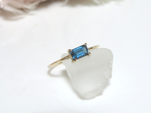 ブルートパーズ – ジュエリーリフォーム専門店 R JEWELRY