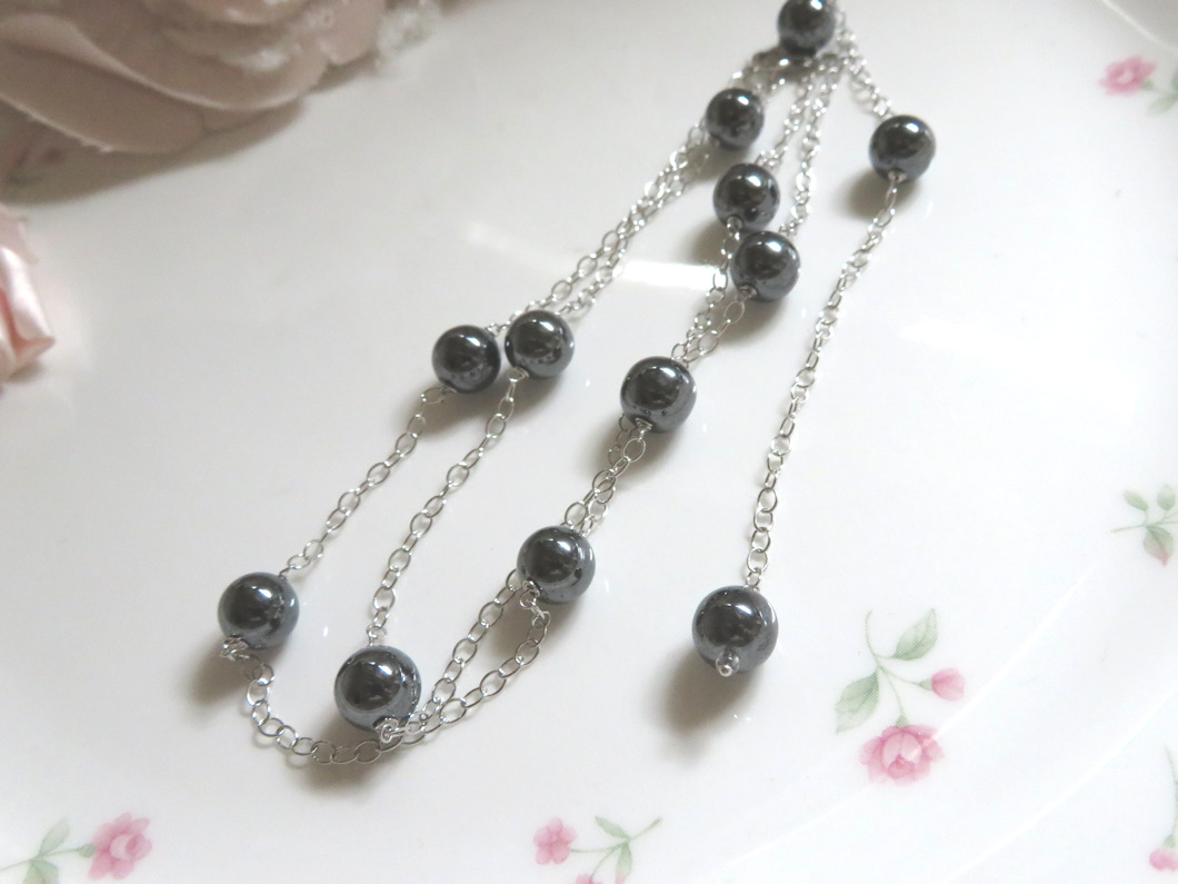 ヘマタイトロングネックレス