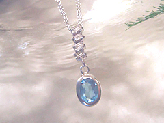 ブルートパーズとダイヤモンドのペンダントafter