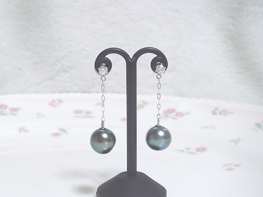 タヒチパールの揺れるピアス