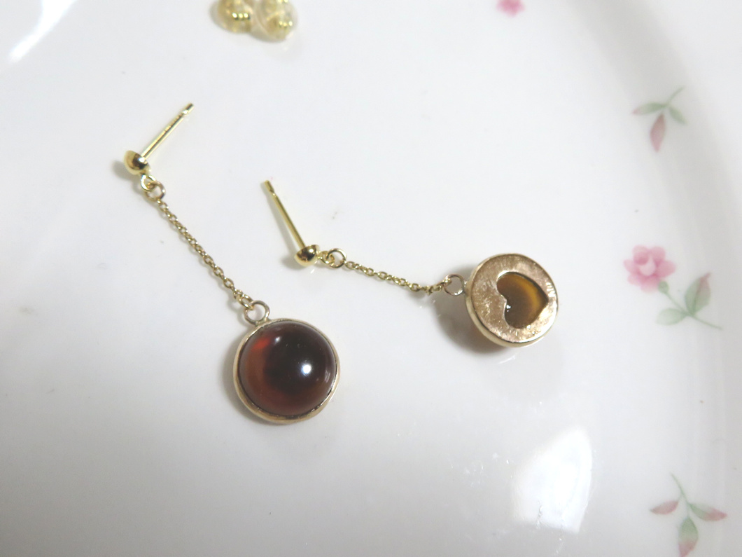 べっ甲ピアス