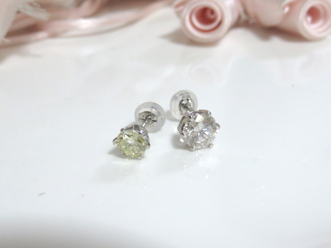 ダイヤモンドピアス
