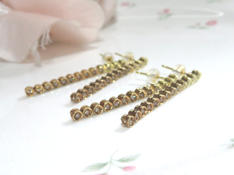 ダイヤモンドラインストーンピアス（２セット）after