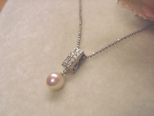 パールのペンダント