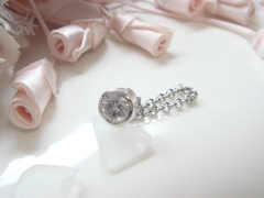 キュービックジルコニアのピンブローチafter