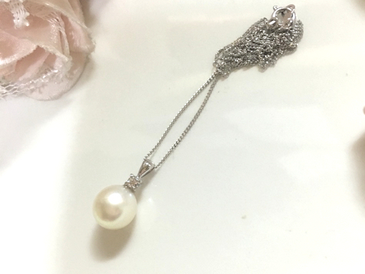 パールのペンダント
