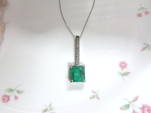 エメラルドペンダントafter
