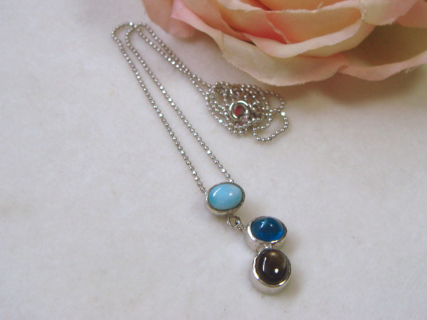 ルースをペンダントに